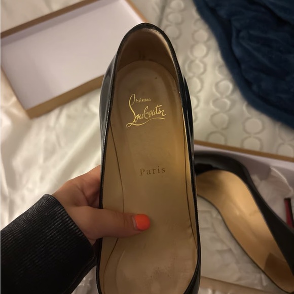 Christian Louboutin Glossy Black Heels with Red Soles - Picture 5 of 6